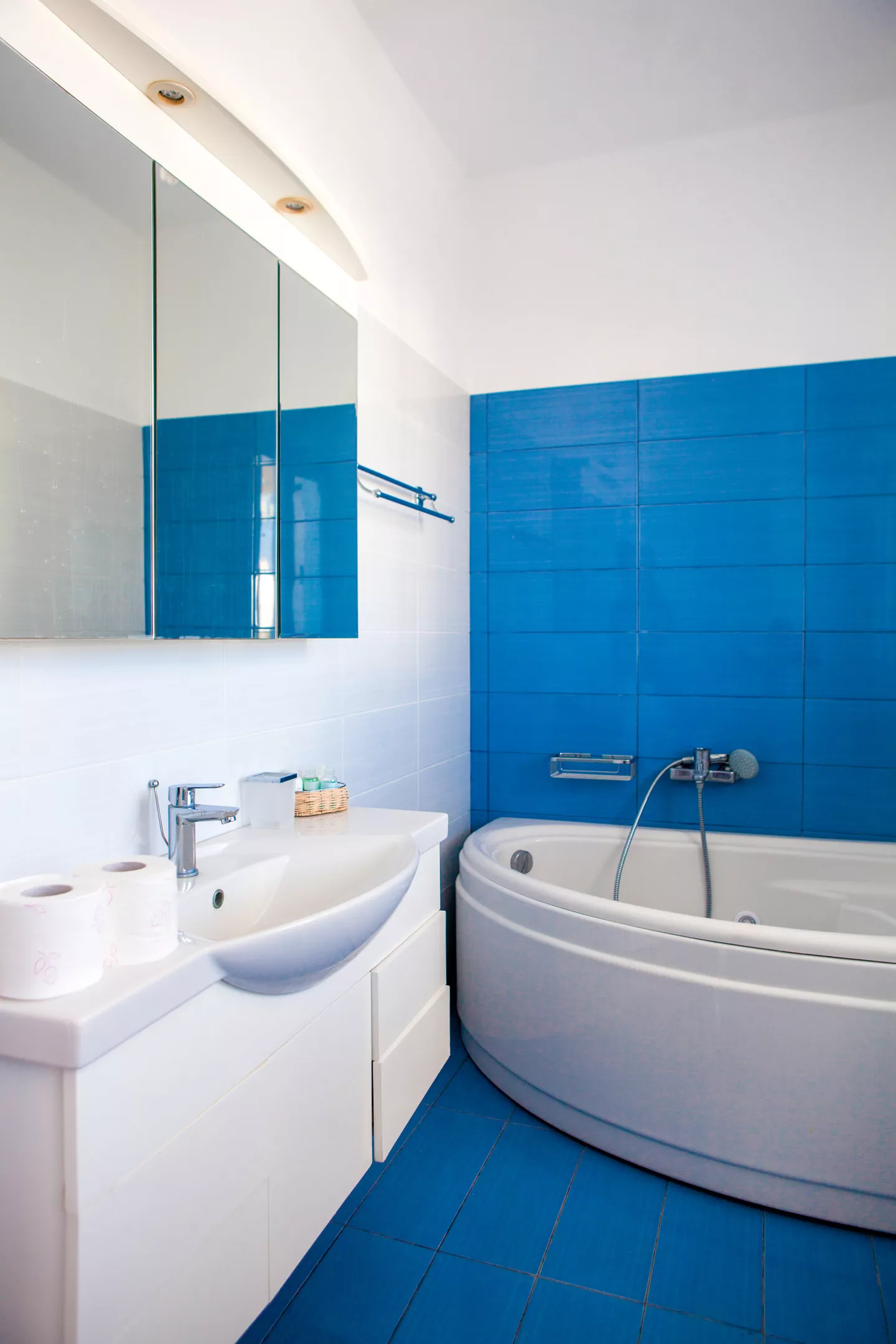 Deluxe Apartment With Sunrise-to-Sunset Views and Private Jacuzzi