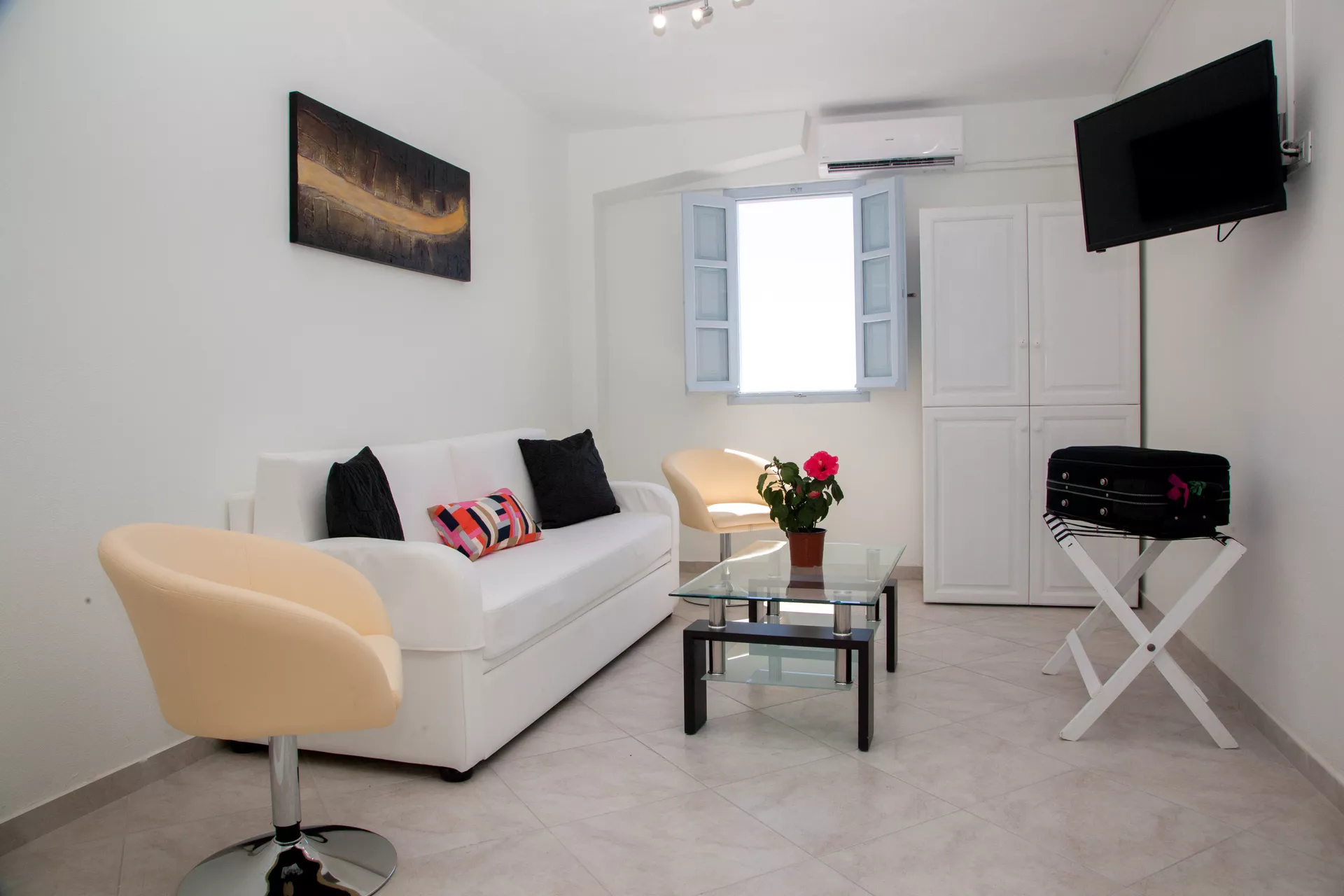 Superior One-Bedroom Apartment With Veranda and Sunrise Sea View