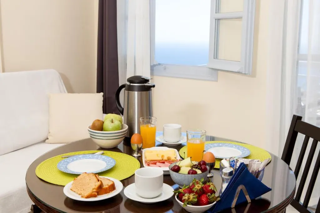 In-room breakfast setting